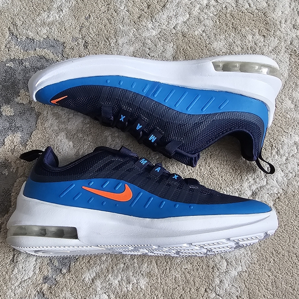 Nike Navy Sneakers Size 6